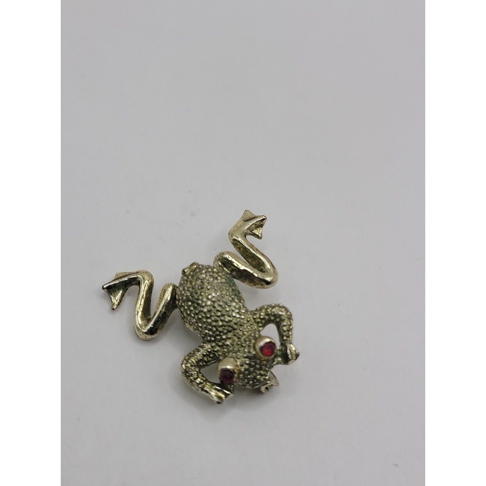 Gold Tone Frog Brooch Pin Red Eyes Textured Figural Animal Novelty Jewelry